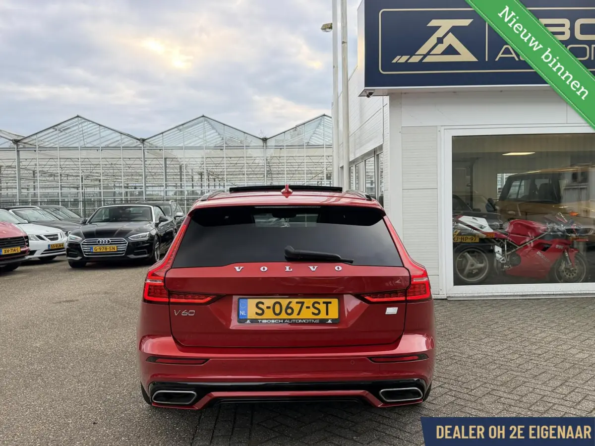 2.0 T8 AWD R-Design BTW Panorama 360gr Head-up