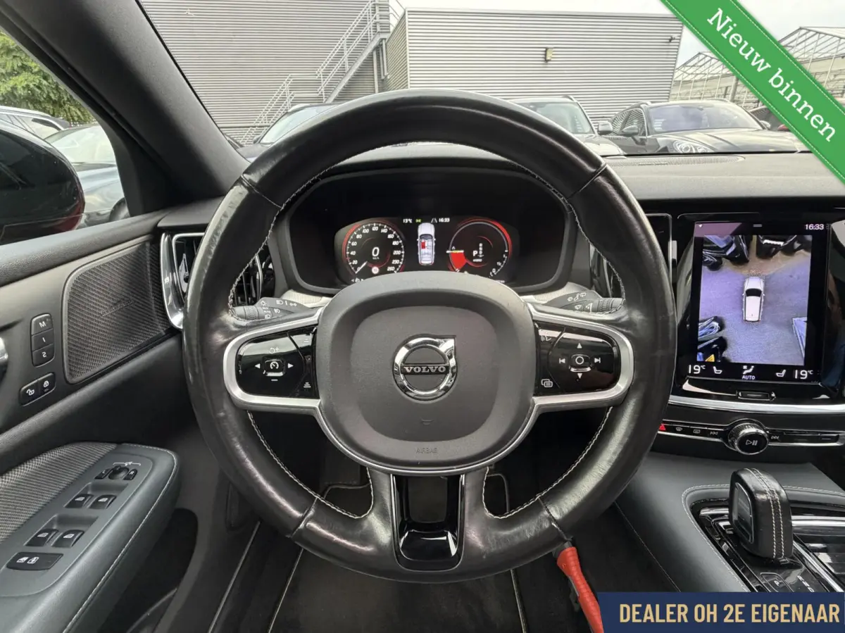 2.0 T8 AWD R-Design BTW Panorama 360gr Head-up