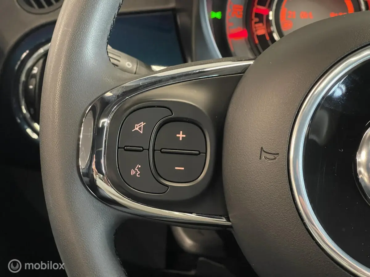 1.0 Hybrid Dolcevita | Glazen Dak | Cruise | 16” LM | PDC | 18.815 KM