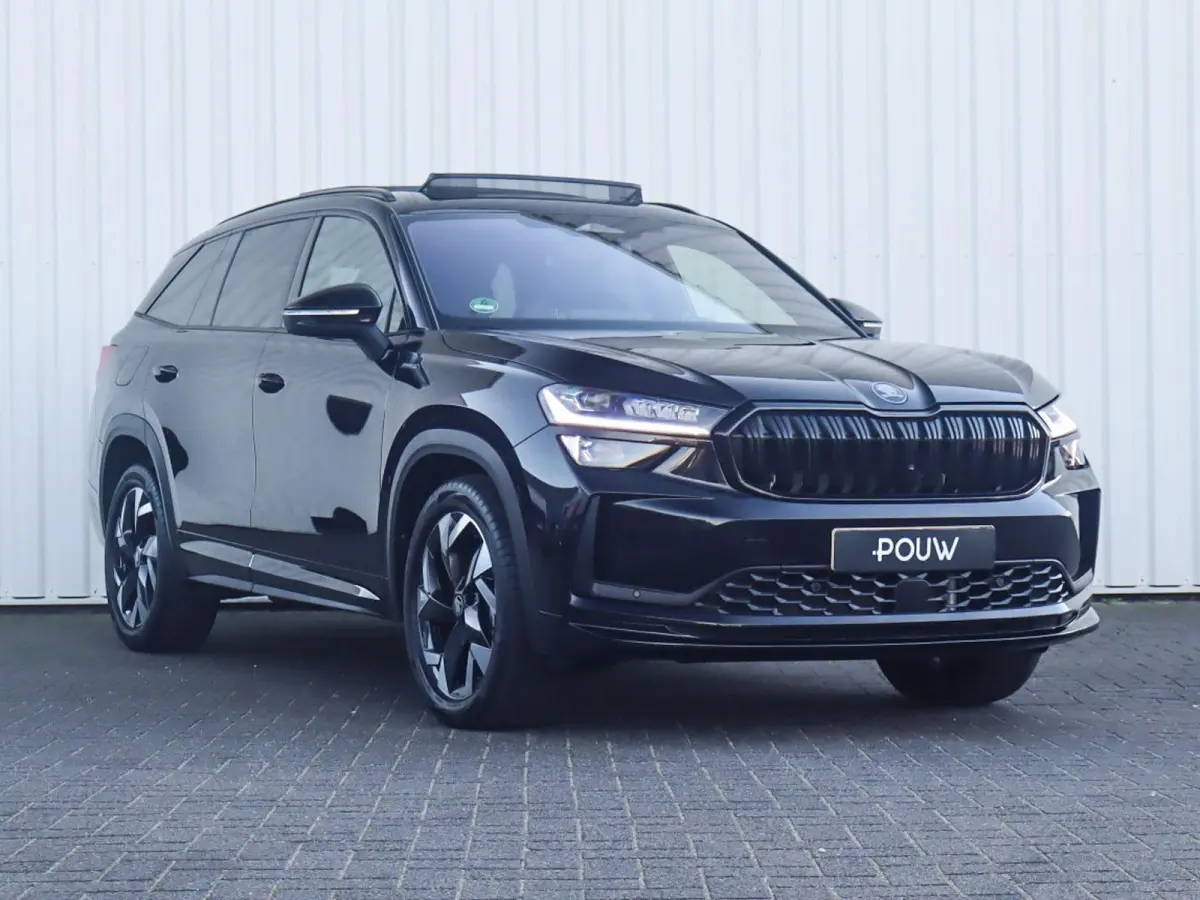 1.5 TSI 204pk PHEV Sportline Business | SoH 100% | Panoramadak | Trekhaak | Achterbank Verwarmd