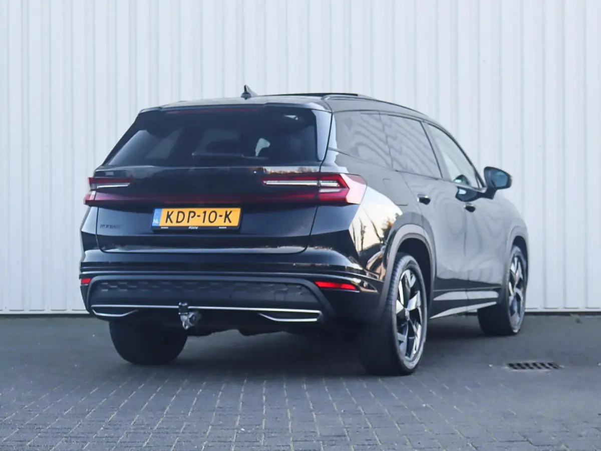 1.5 TSI 204pk PHEV Sportline Business | SoH 100% | Panoramadak | Trekhaak | Achterbank Verwarmd