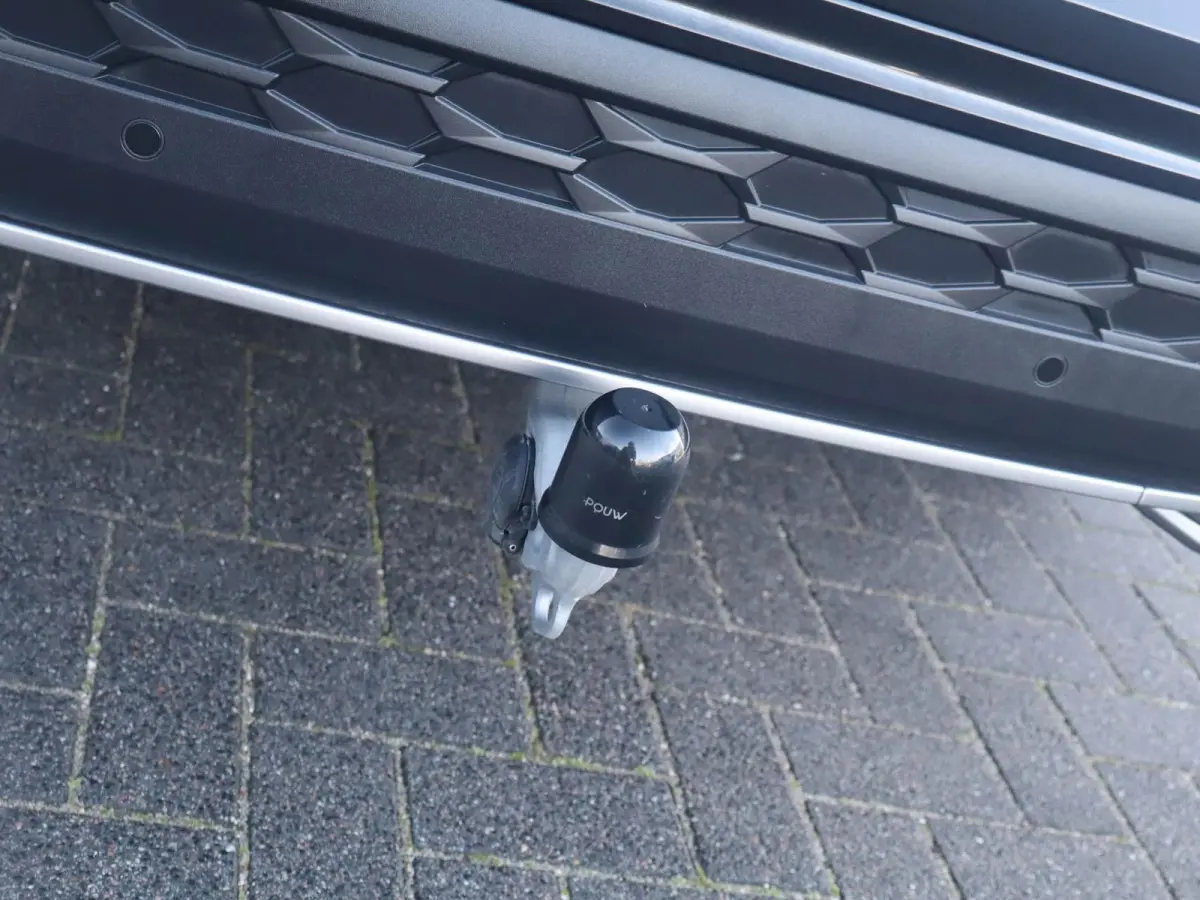 1.5 TSI 204pk PHEV Sportline Business | SoH 100% | Panoramadak | Trekhaak | Achterbank Verwarmd