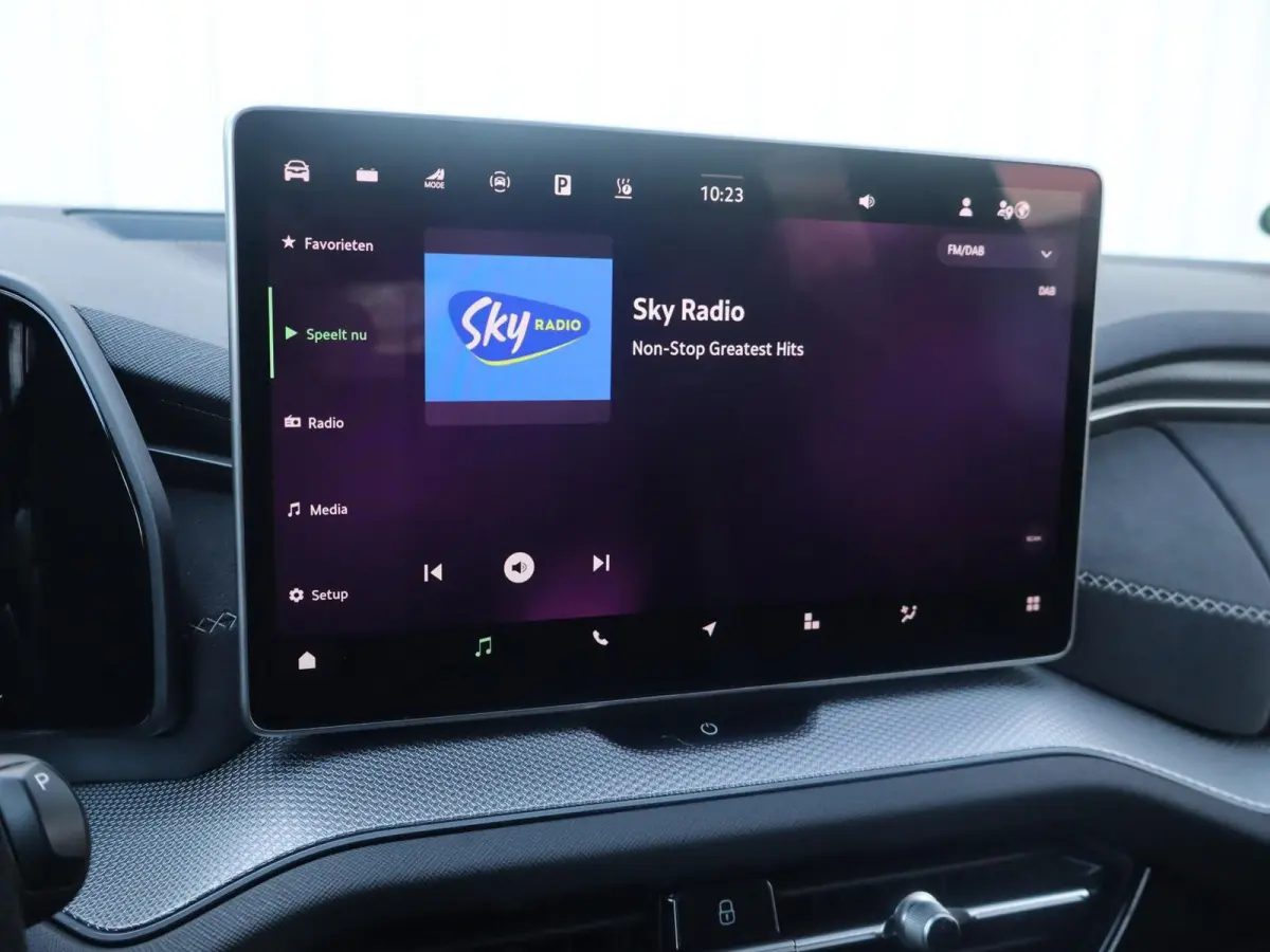 1.5 TSI 204pk PHEV Sportline Business | SoH 100% | Panoramadak | Trekhaak | Achterbank Verwarmd