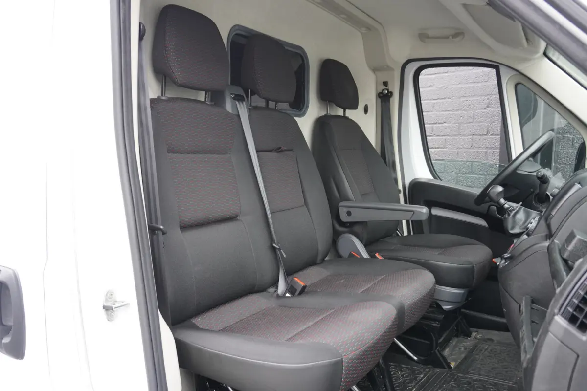 2.2D 140PK L2H2 EURO 6 - Airco - Navi - Cruise - € 15.900,- Excl.