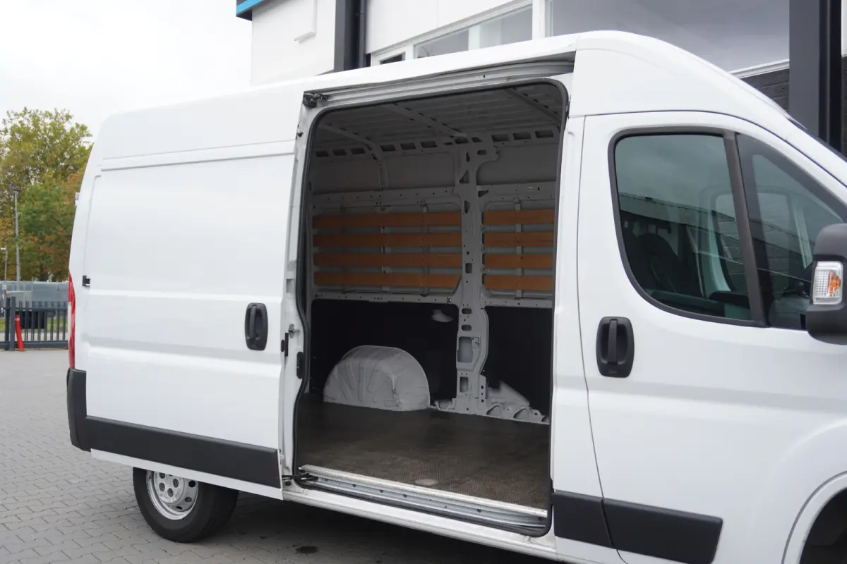 2.2D 140PK L2H2 EURO 6 - Airco - Navi - Cruise - € 15.900,- Excl.
