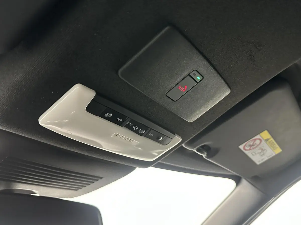 1.6 Hybrid N-Connecta CAMERA CARPLAY NAVI ECC CRUISE.