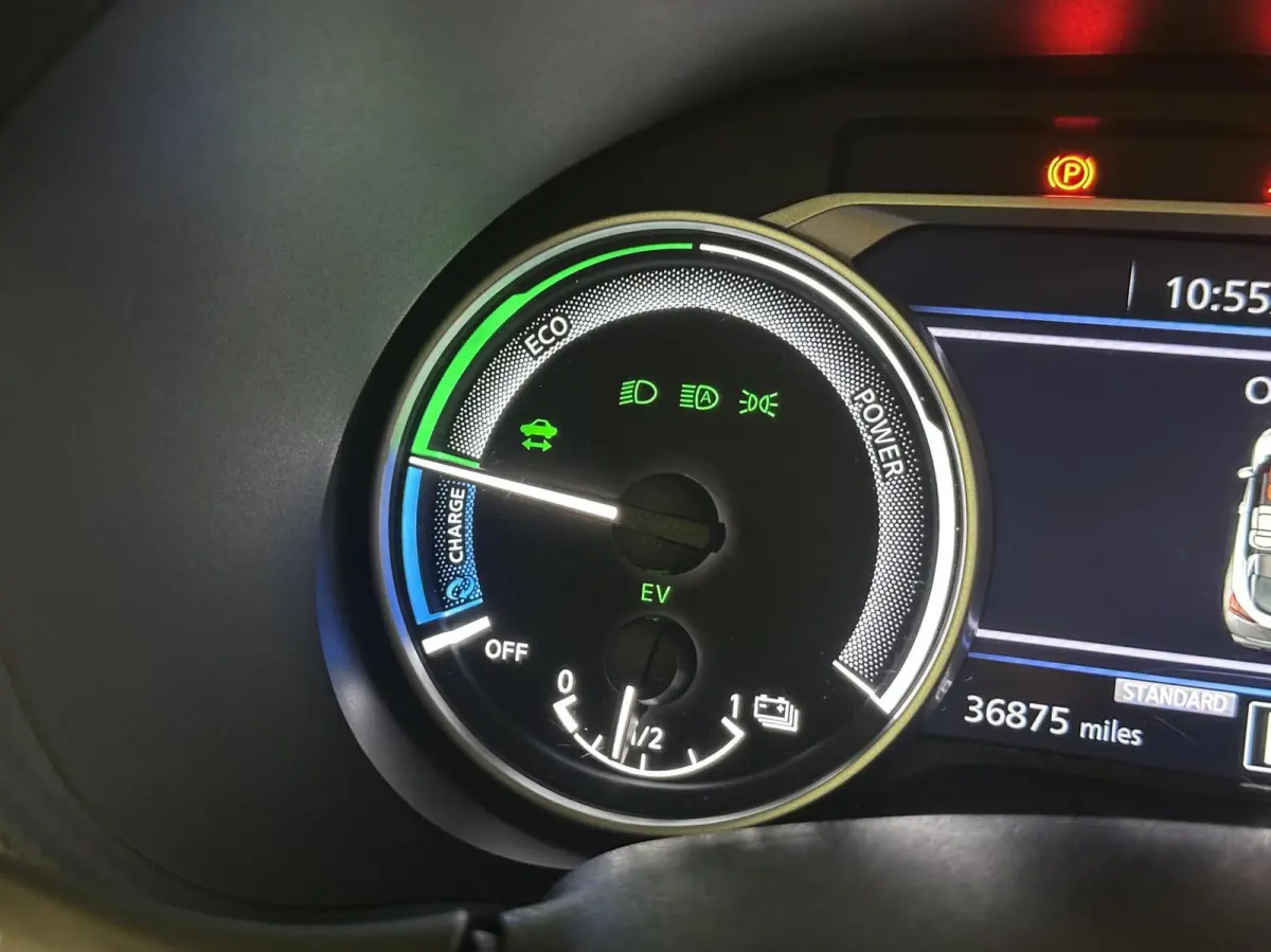 1.6 Hybrid N-Connecta CAMERA CARPLAY NAVI ECC CRUISE.
