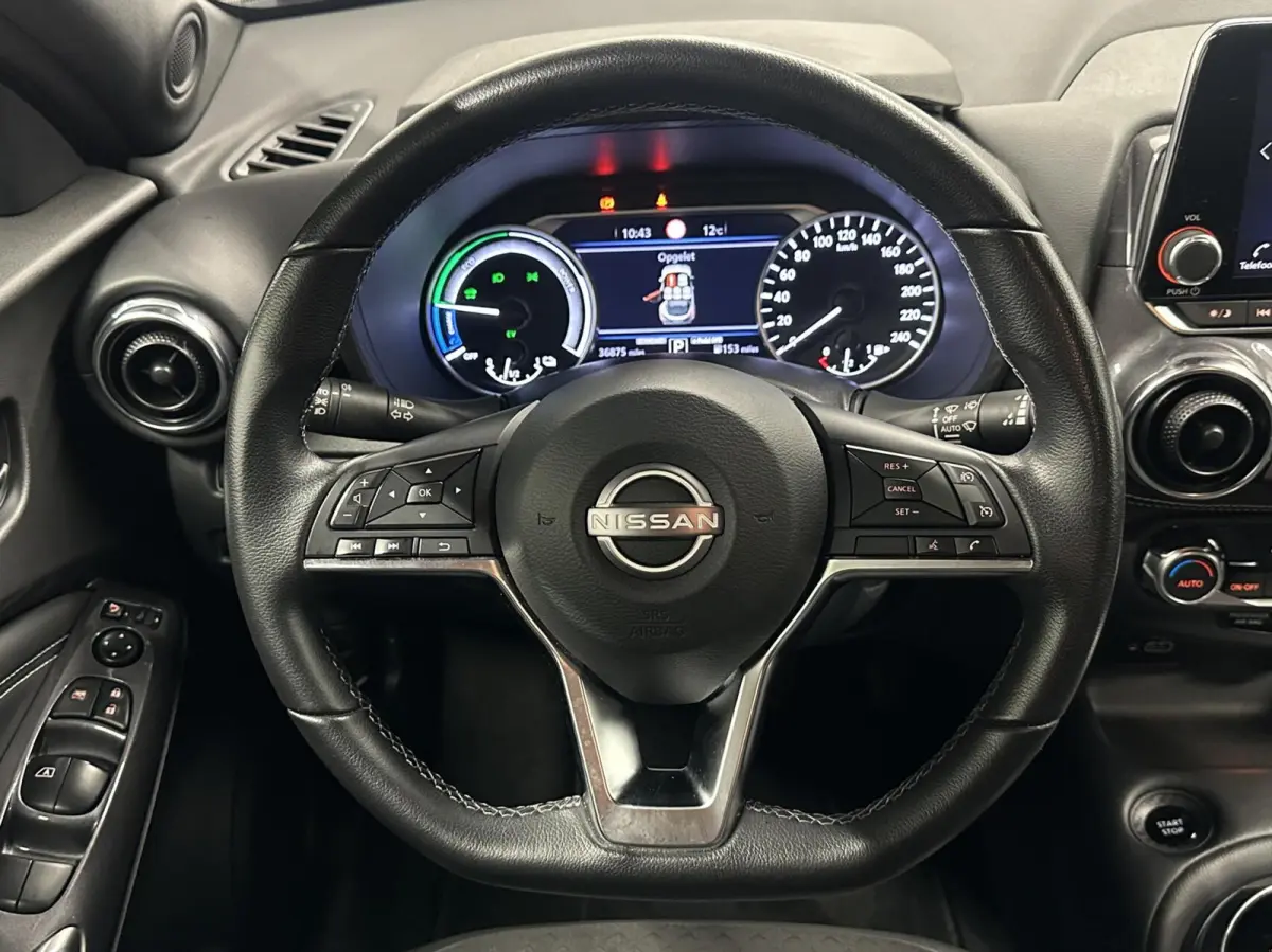 1.6 Hybrid N-Connecta CAMERA CARPLAY NAVI ECC CRUISE.