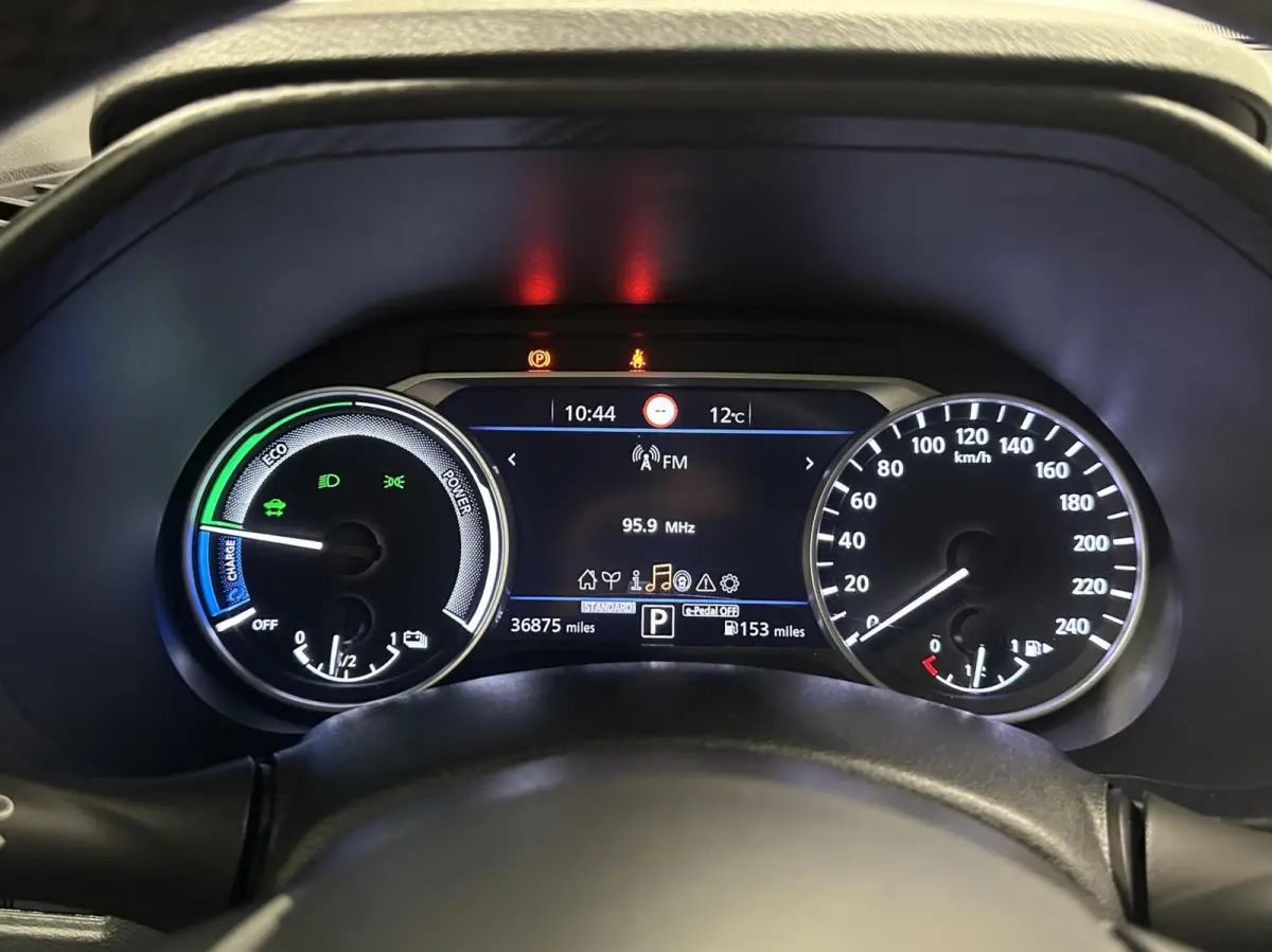 1.6 Hybrid N-Connecta CAMERA CARPLAY NAVI ECC CRUISE.
