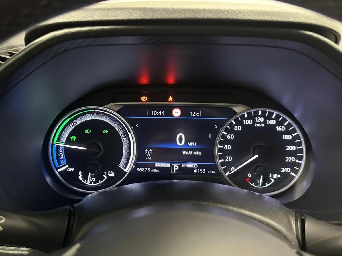 1.6 Hybrid N-Connecta CAMERA CARPLAY NAVI ECC CRUISE.