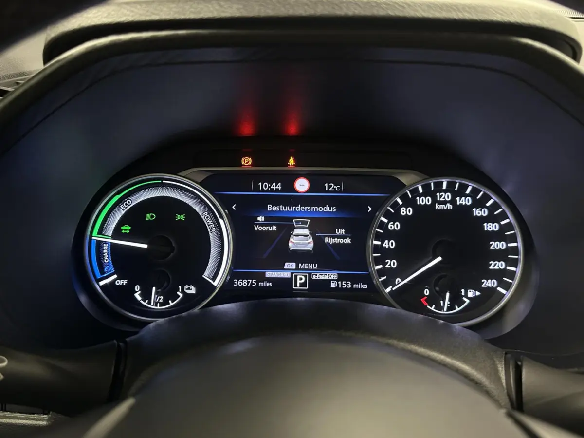 1.6 Hybrid N-Connecta CAMERA CARPLAY NAVI ECC CRUISE.