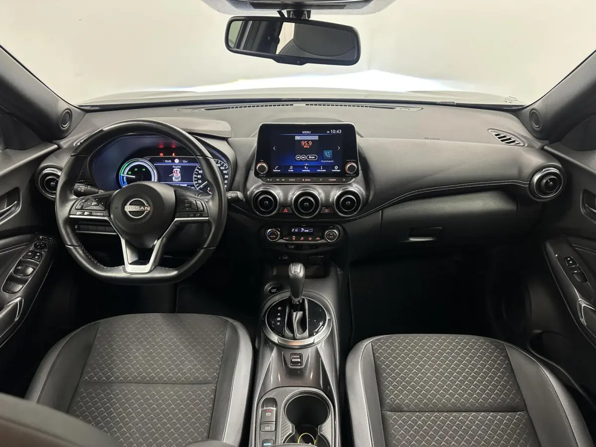 1.6 Hybrid N-Connecta CAMERA CARPLAY NAVI ECC CRUISE.