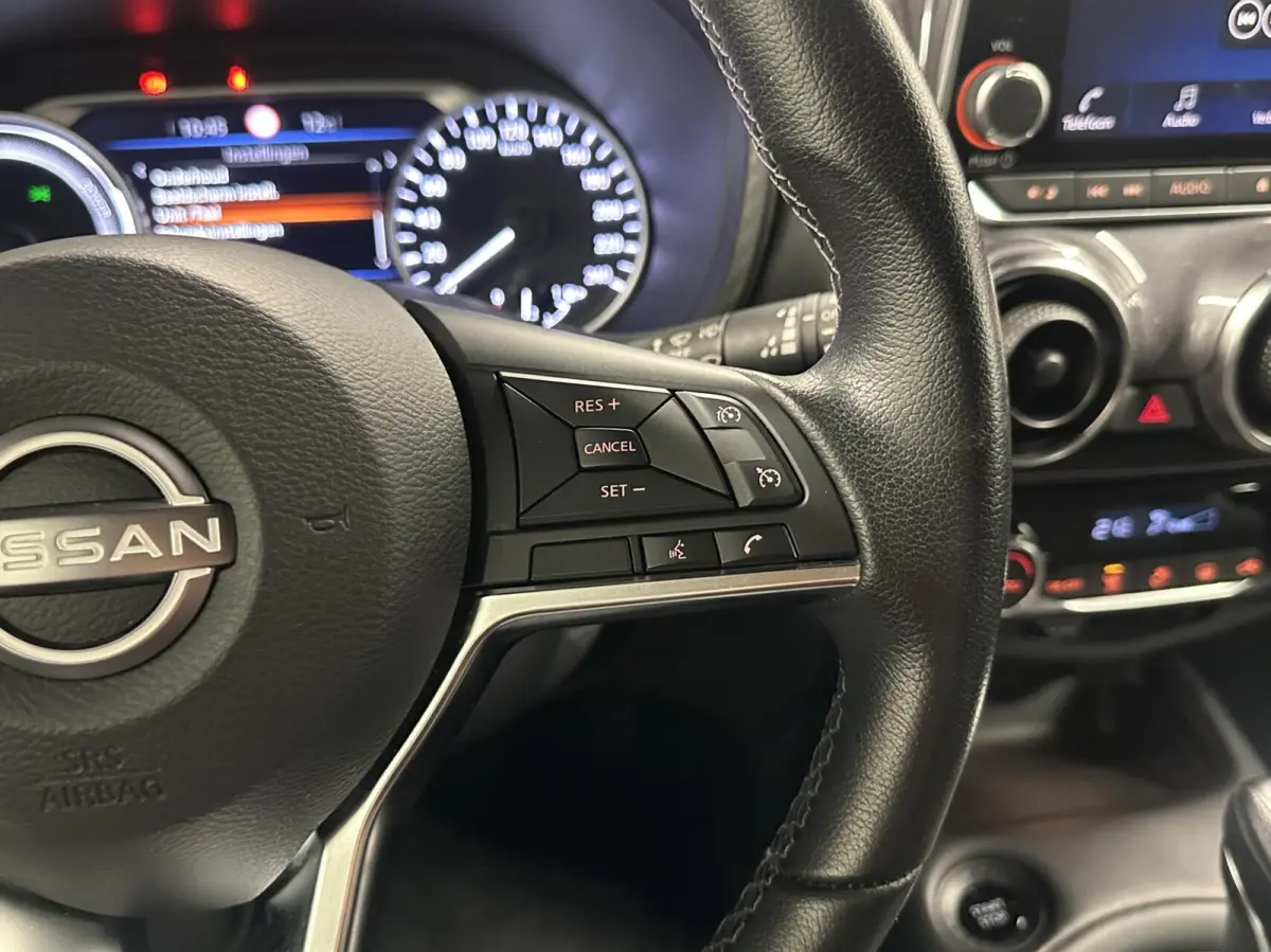1.6 Hybrid N-Connecta CAMERA CARPLAY NAVI ECC CRUISE.