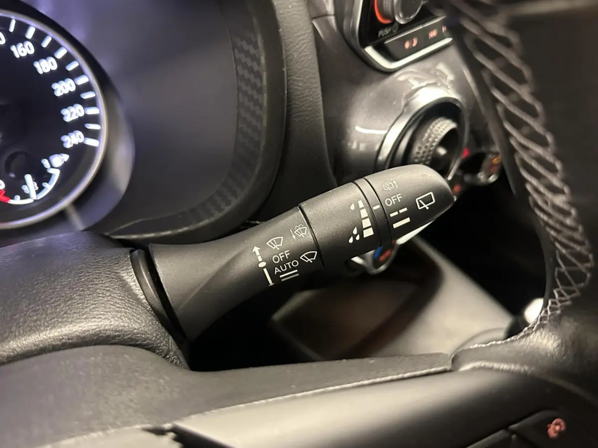 1.6 Hybrid N-Connecta CAMERA CARPLAY NAVI ECC CRUISE.
