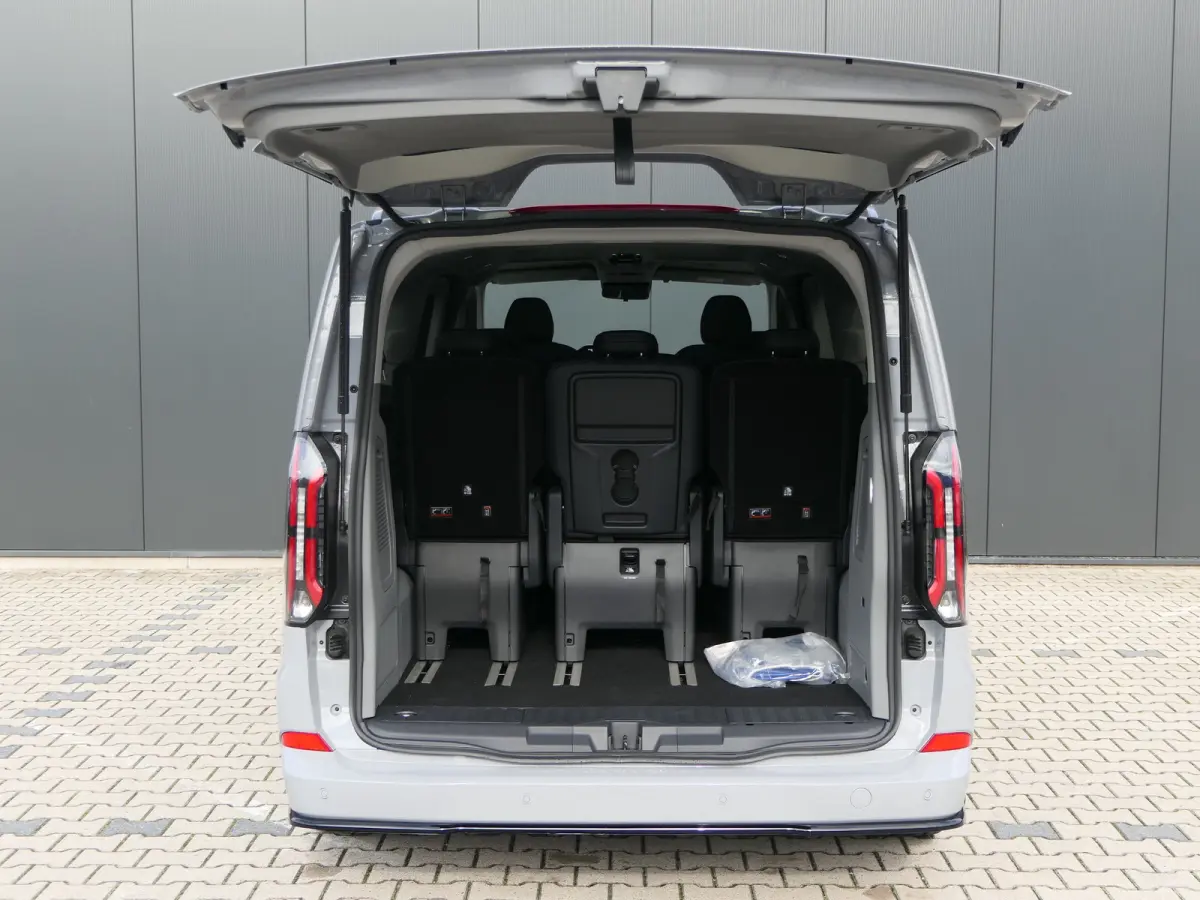 Tourneo 340 2.5 PHEV L2H1 Titanium X | Black Pack | Luxury | Panoramadak | 360 Camera | AGR Stoel | Leder | Adaptive LED | BLIS | Adaptive Cruise | B&O Audio