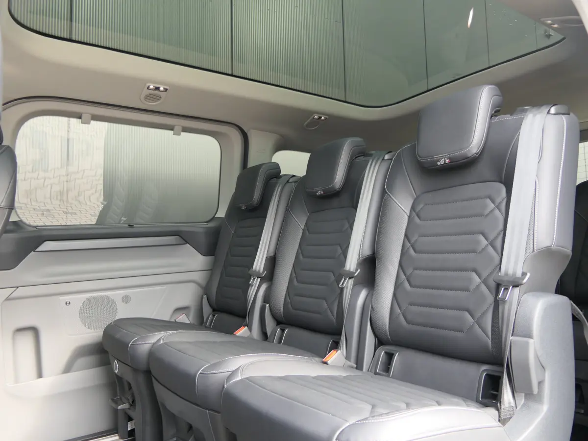Tourneo 340 2.5 PHEV L2H1 Titanium X | Black Pack | Luxury | Panoramadak | 360 Camera | AGR Stoel | Leder | Adaptive LED | BLIS | Adaptive Cruise | B&O Audio