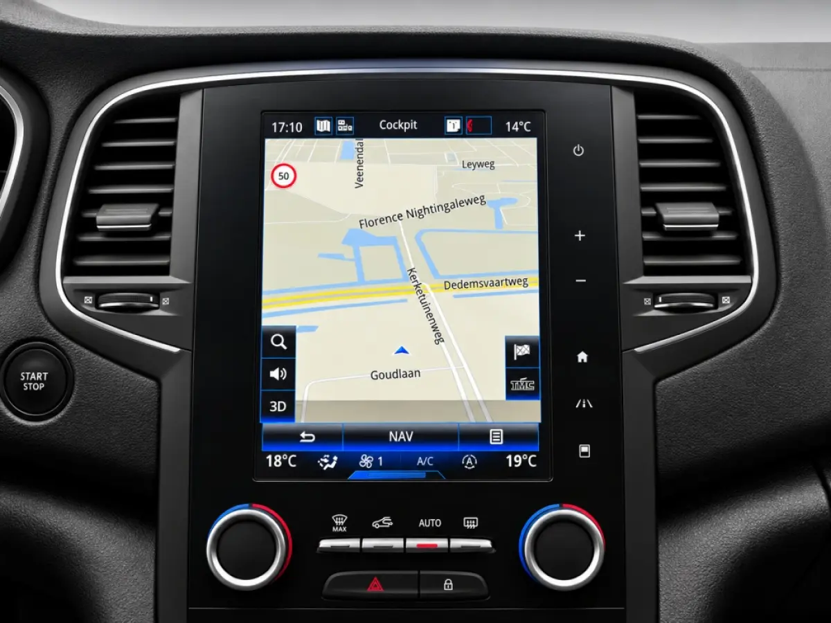 1.3 TCe Bose | Trekhaak | Groot Navigatie Scherm | Dodehoek Detectie | Camera | Cruise Control | Climate Control | Sfeerverlichting