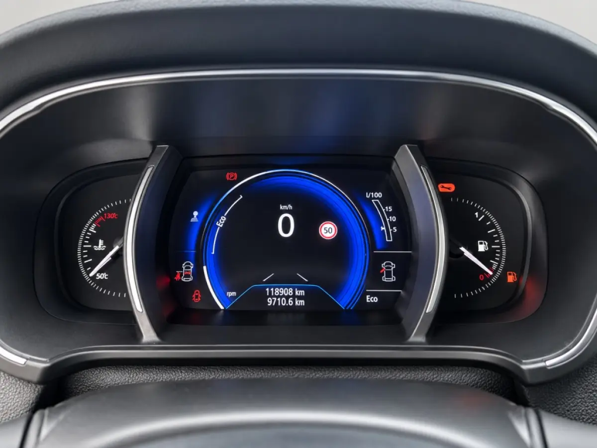 1.3 TCe Bose | Trekhaak | Groot Navigatie Scherm | Dodehoek Detectie | Camera | Cruise Control | Climate Control | Sfeerverlichting