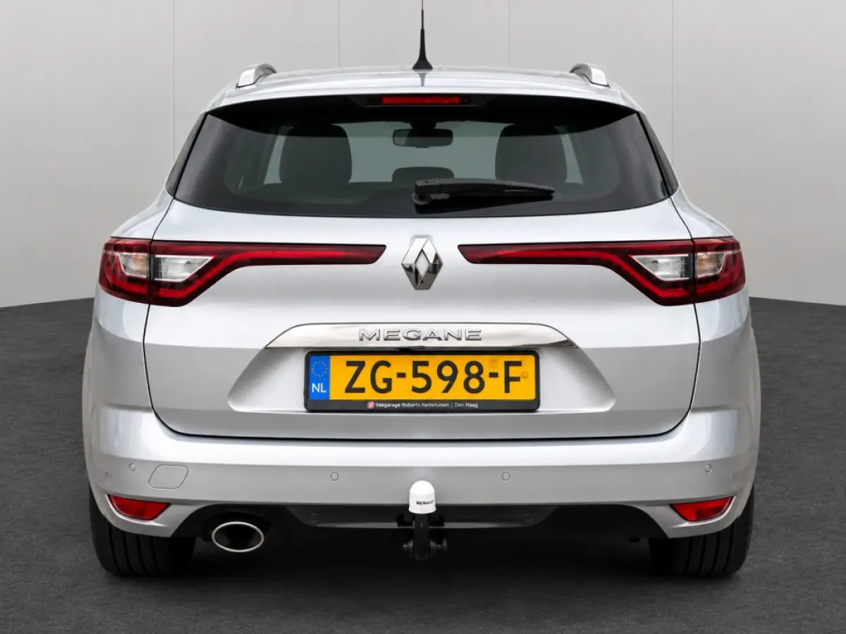 1.3 TCe Bose | Trekhaak | Groot Navigatie Scherm | Dodehoek Detectie | Camera | Cruise Control | Climate Control | Sfeerverlichting