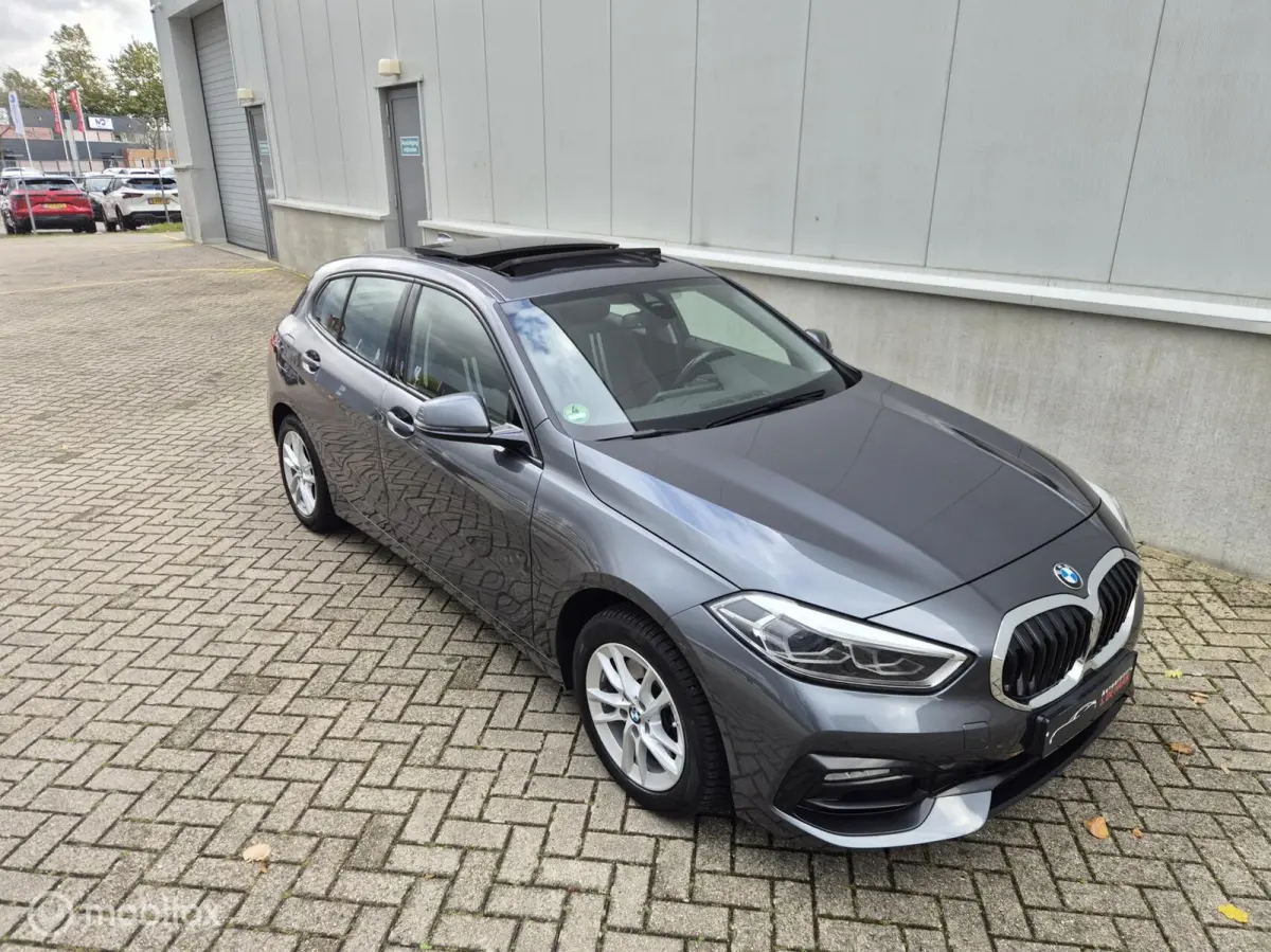 118i Executive Sportline Panoramadak Trekhaak
