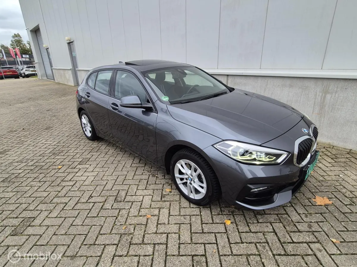 118i Executive Sportline Panoramadak Trekhaak