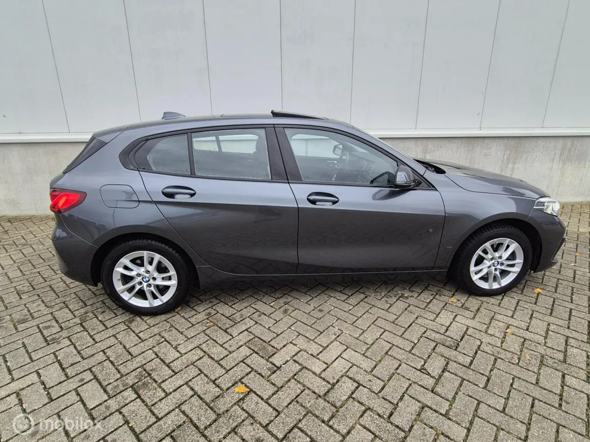 118i Executive Sportline Panoramadak Trekhaak