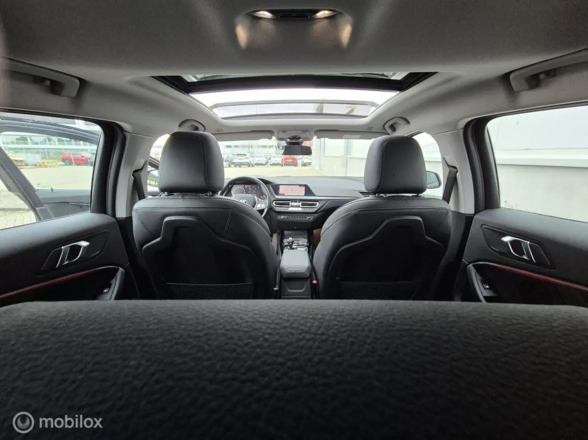 118i Executive Sportline Panoramadak Trekhaak