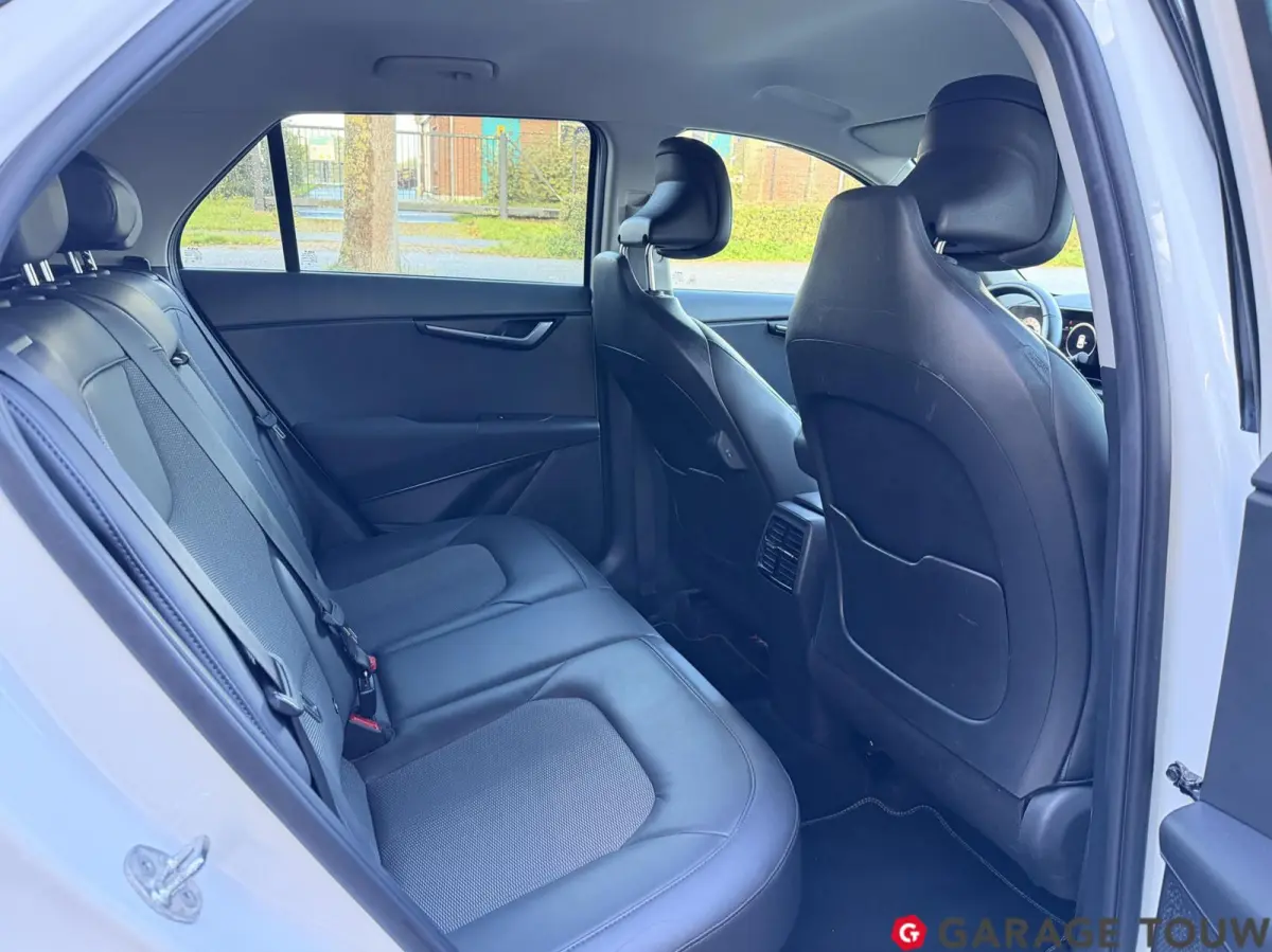 1.6 GDi Hybrid DynamicLine ACC, Camera, Keyless