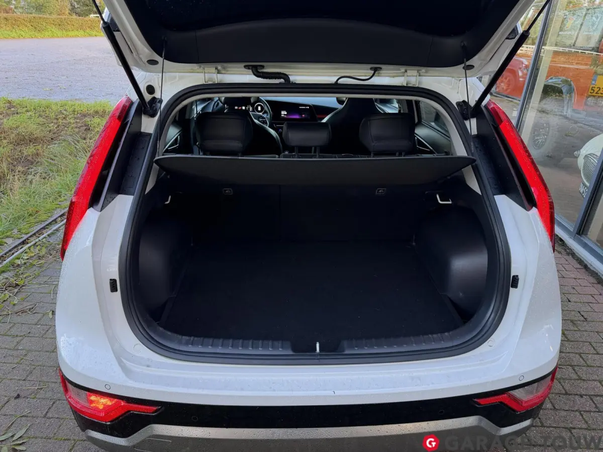 1.6 GDi Hybrid DynamicLine ACC, Camera, Keyless