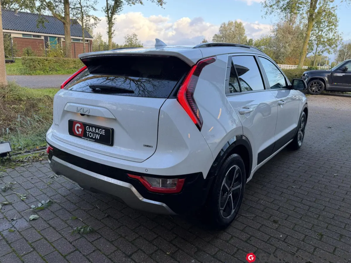 1.6 GDi Hybrid DynamicLine ACC, Camera, Keyless