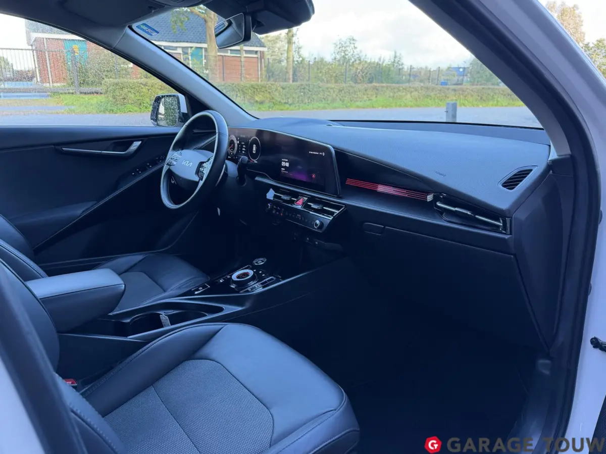 1.6 GDi Hybrid DynamicLine ACC, Camera, Keyless