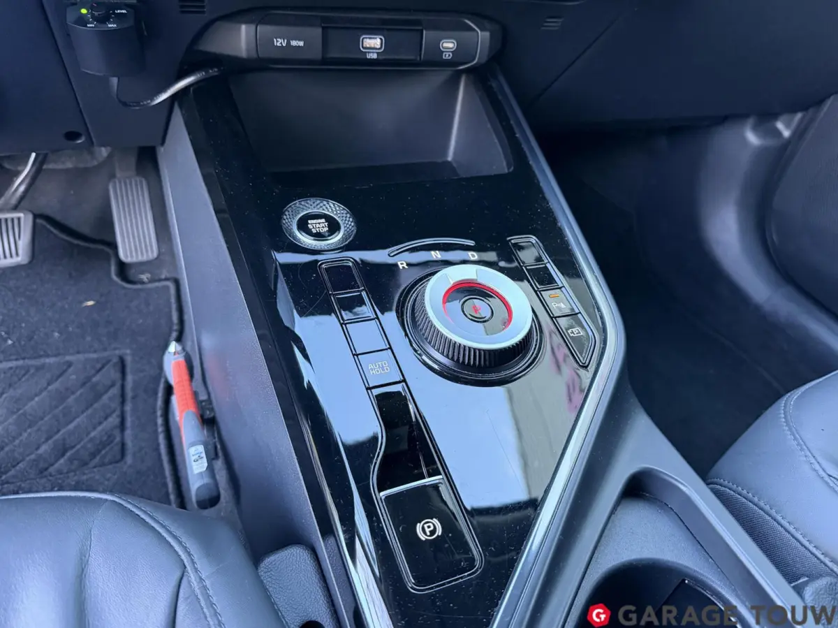 1.6 GDi Hybrid DynamicLine ACC, Camera, Keyless