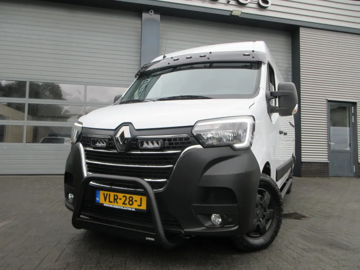 T35 2.3 dCi 180pk, L2, Navi, Camera, LED, 2x Schuifdeur, Trekhaak, 3-Zits.