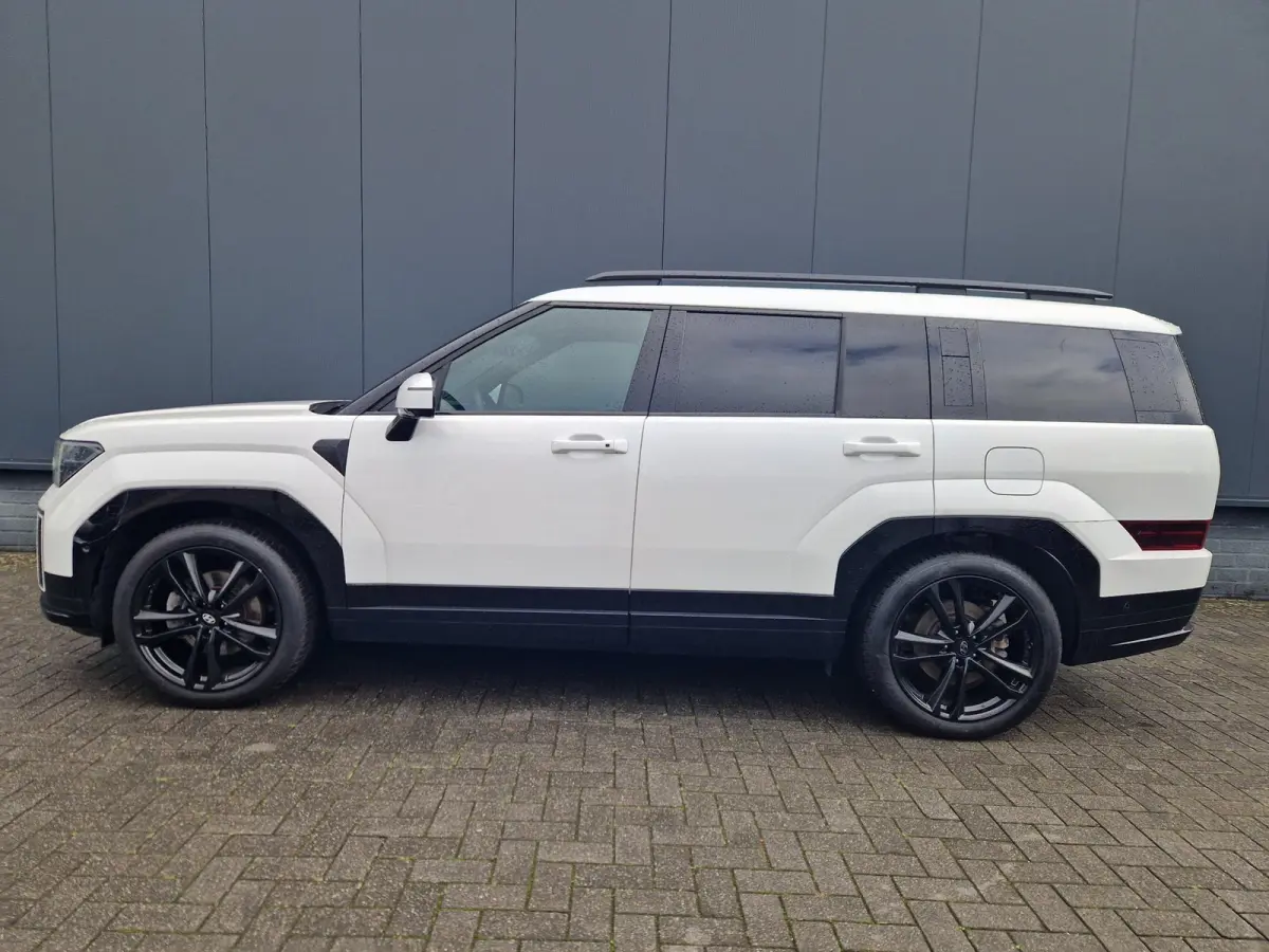 1.6 T-GDI PHEV Black Line 4WD 7p