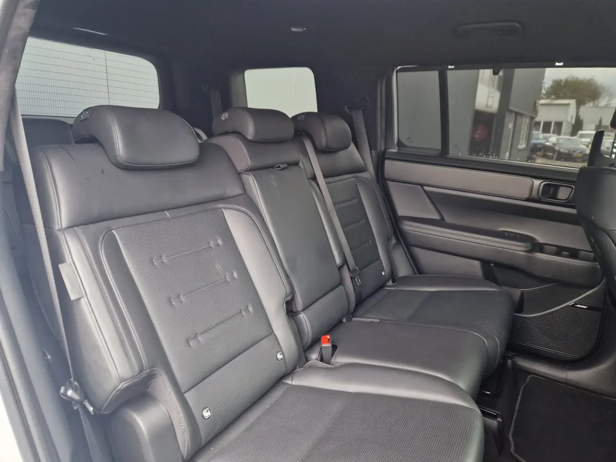 1.6 T-GDI PHEV Black Line 4WD 7p