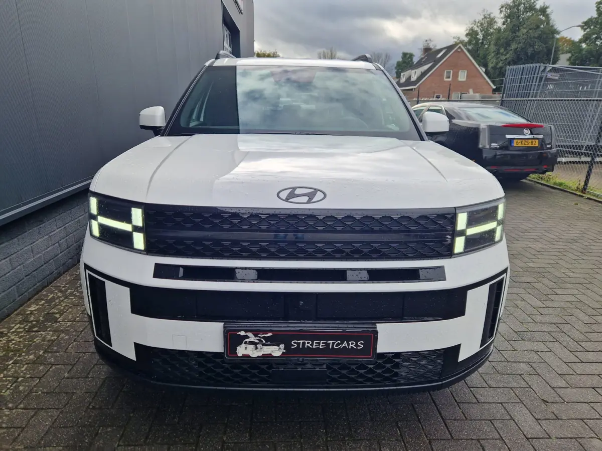 1.6 T-GDI PHEV Black Line 4WD 7p