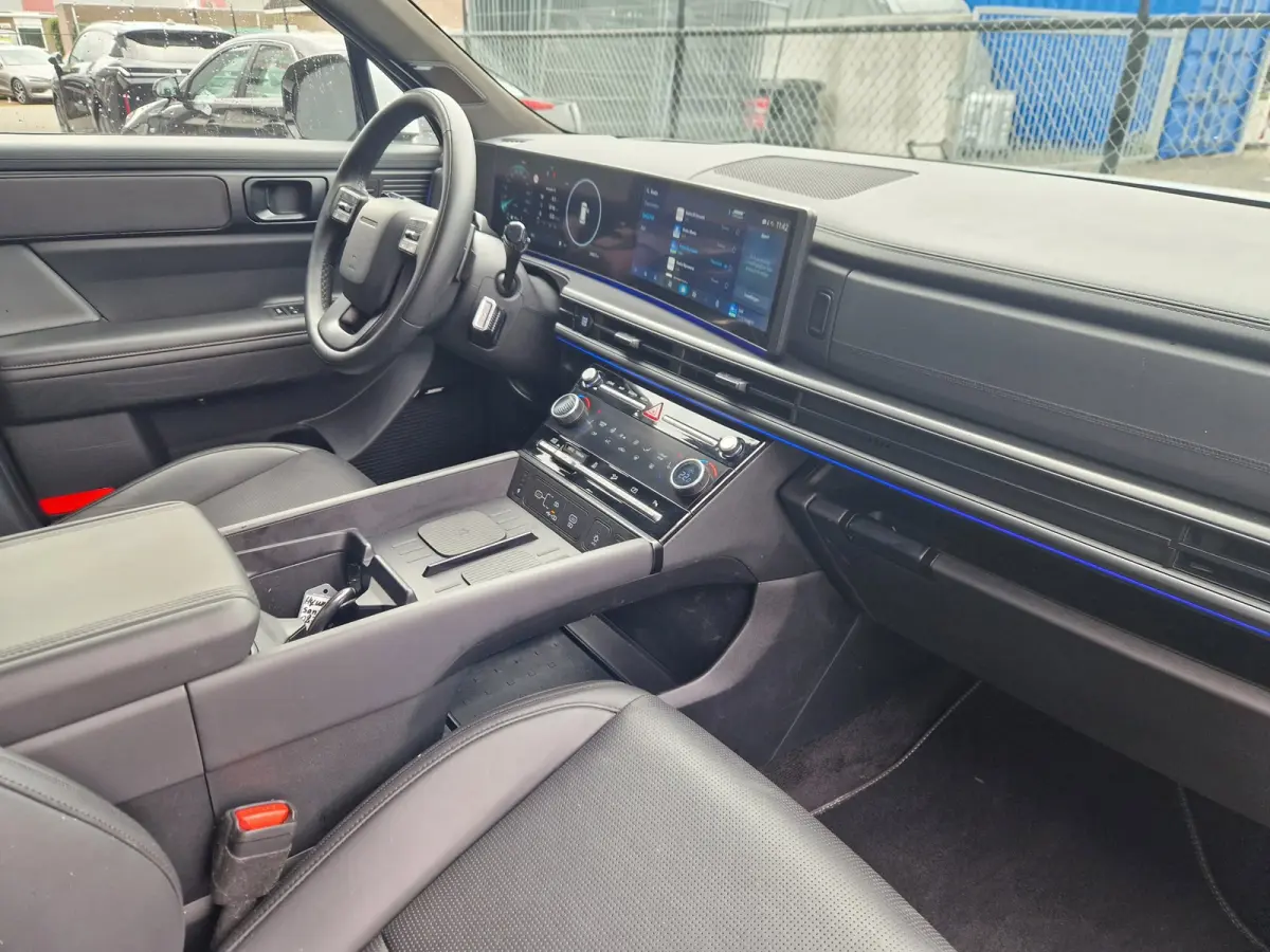1.6 T-GDI PHEV Black Line 4WD 7p