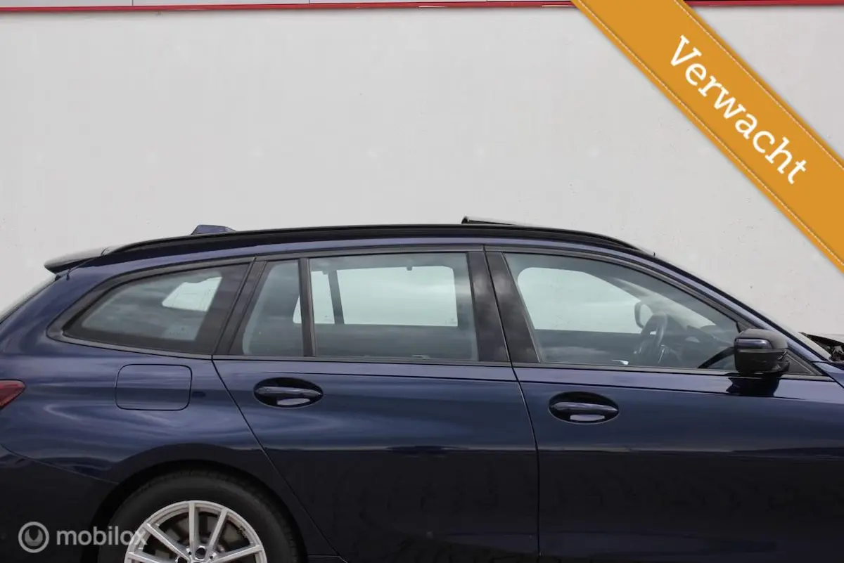 330e WIDESCREEN SOH91% TREKHAAK CARPLAY CAMERA