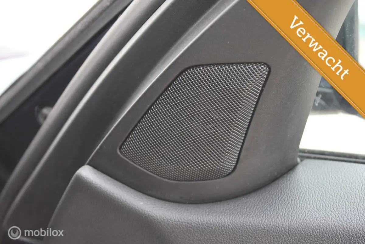 330e WIDESCREEN SOH91% TREKHAAK CARPLAY CAMERA