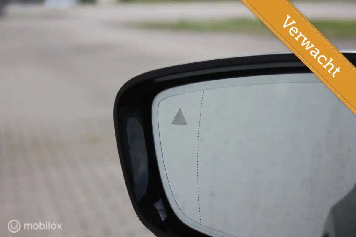 330e WIDESCREEN SOH91% TREKHAAK CARPLAY CAMERA