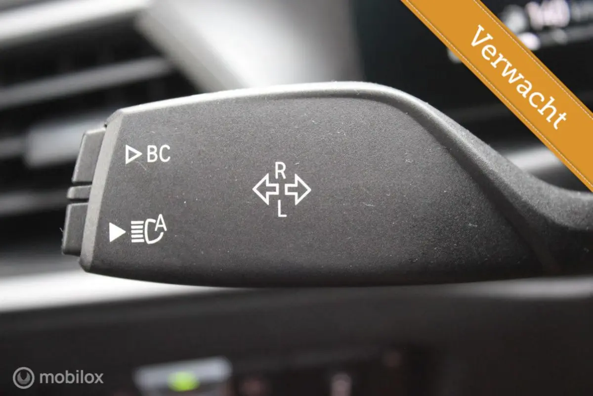 330e WIDESCREEN SOH91% TREKHAAK CARPLAY CAMERA
