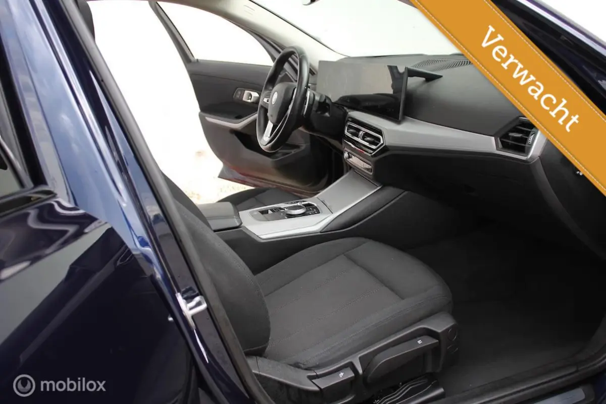 330e WIDESCREEN SOH91% TREKHAAK CARPLAY CAMERA