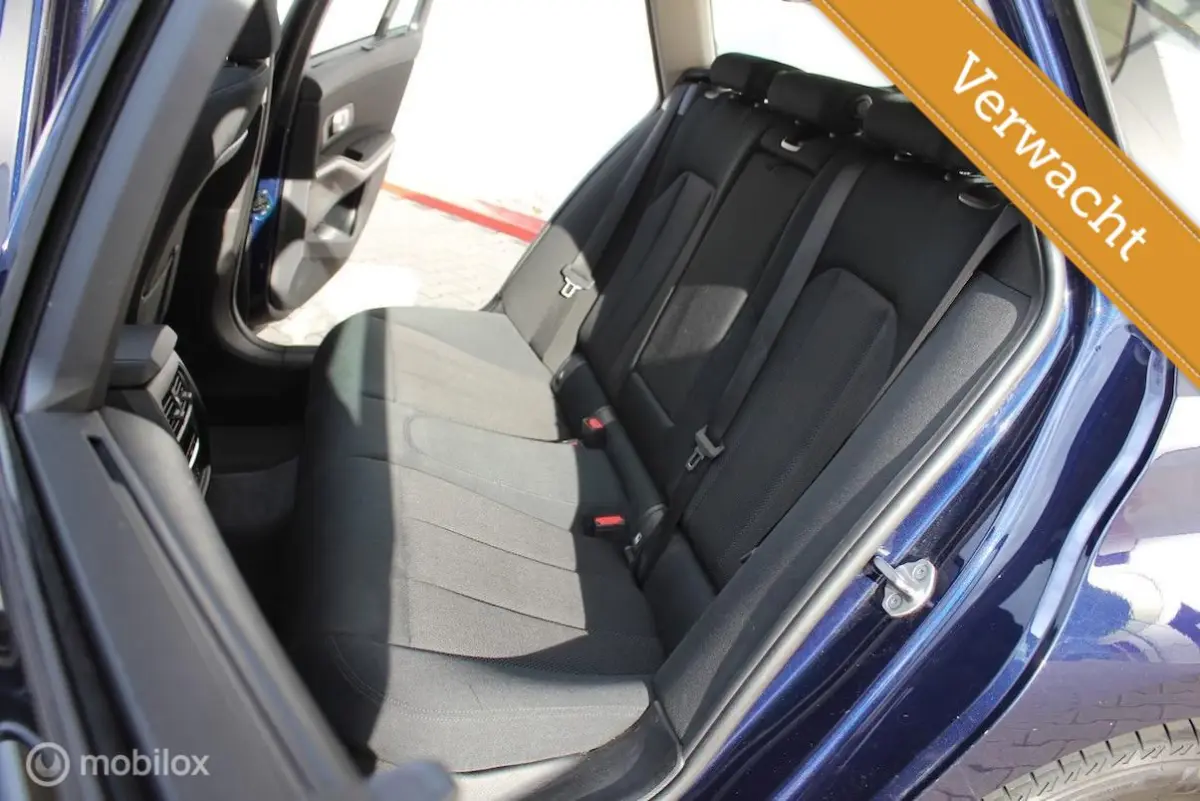 330e WIDESCREEN SOH91% TREKHAAK CARPLAY CAMERA