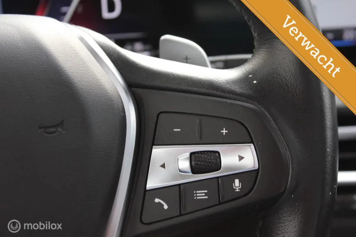 330e WIDESCREEN SOH91% TREKHAAK CARPLAY CAMERA