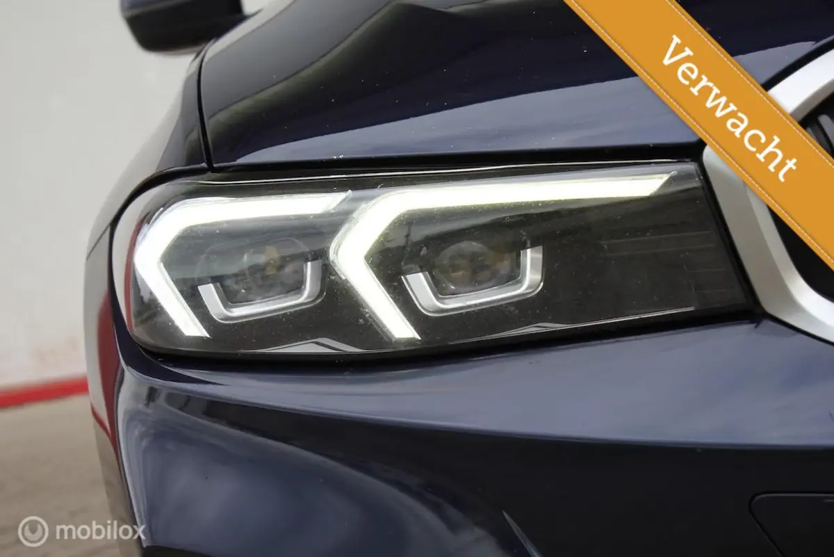 330e WIDESCREEN SOH91% TREKHAAK CARPLAY CAMERA
