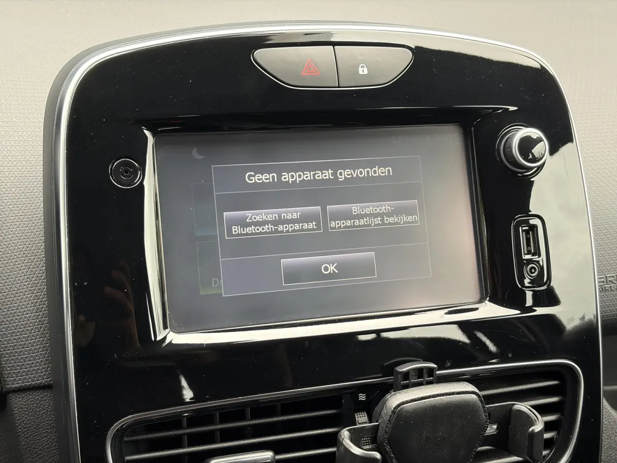 0.9 TCe Intens ✓D-Ketting vv in 01-2026✓Camera✓Navi✓Keyless✓Dealer Onderhouden✓Halfleder✓LED✓Lm velgen✓Airco✓Cruise✓Pdc V+A✓4 Elekt Ramen✓N.A.P✓Apk tot 05-2027