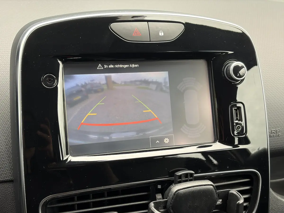 0.9 TCe Intens ✓D-Ketting vv in 01-2026✓Camera✓Navi✓Keyless✓Dealer Onderhouden✓Halfleder✓LED✓Lm velgen✓Airco✓Cruise✓Pdc V+A✓4 Elekt Ramen✓N.A.P✓Apk tot 05-2027