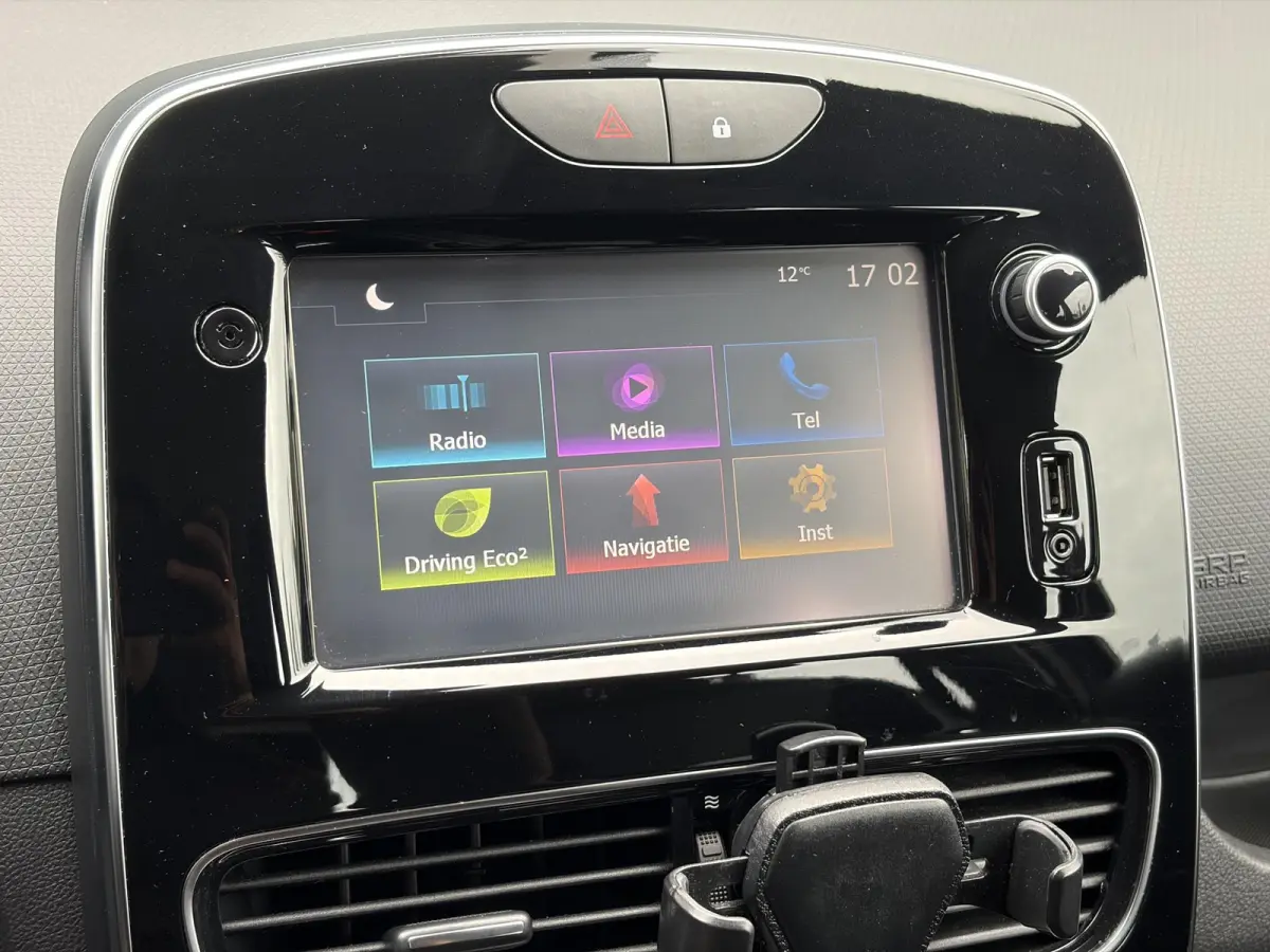 0.9 TCe Intens ✓D-Ketting vv in 01-2026✓Camera✓Navi✓Keyless✓Dealer Onderhouden✓Halfleder✓LED✓Lm velgen✓Airco✓Cruise✓Pdc V+A✓4 Elekt Ramen✓N.A.P✓Apk tot 05-2027
