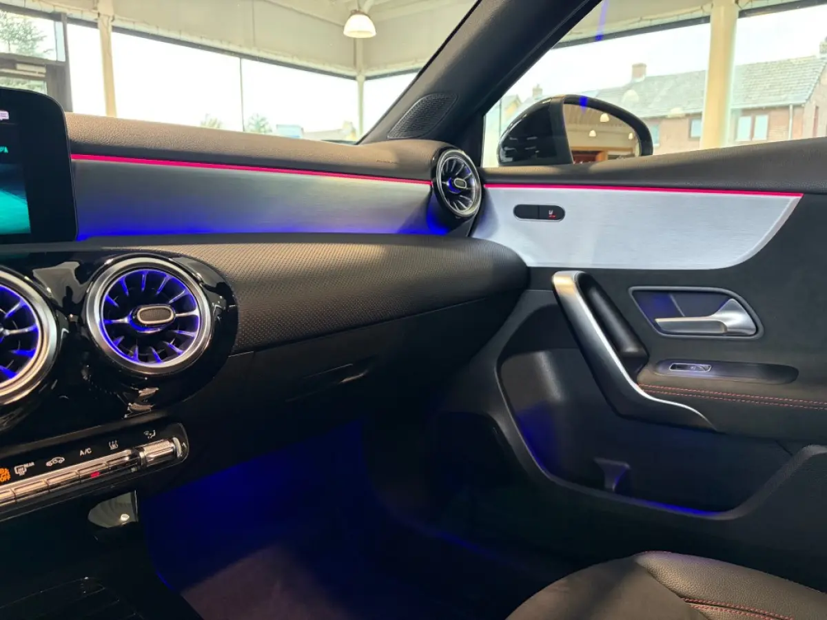 A 250e AMG Night Pano Sfeerlicht Leder Camera MBUX+ Afn.Trekhaak