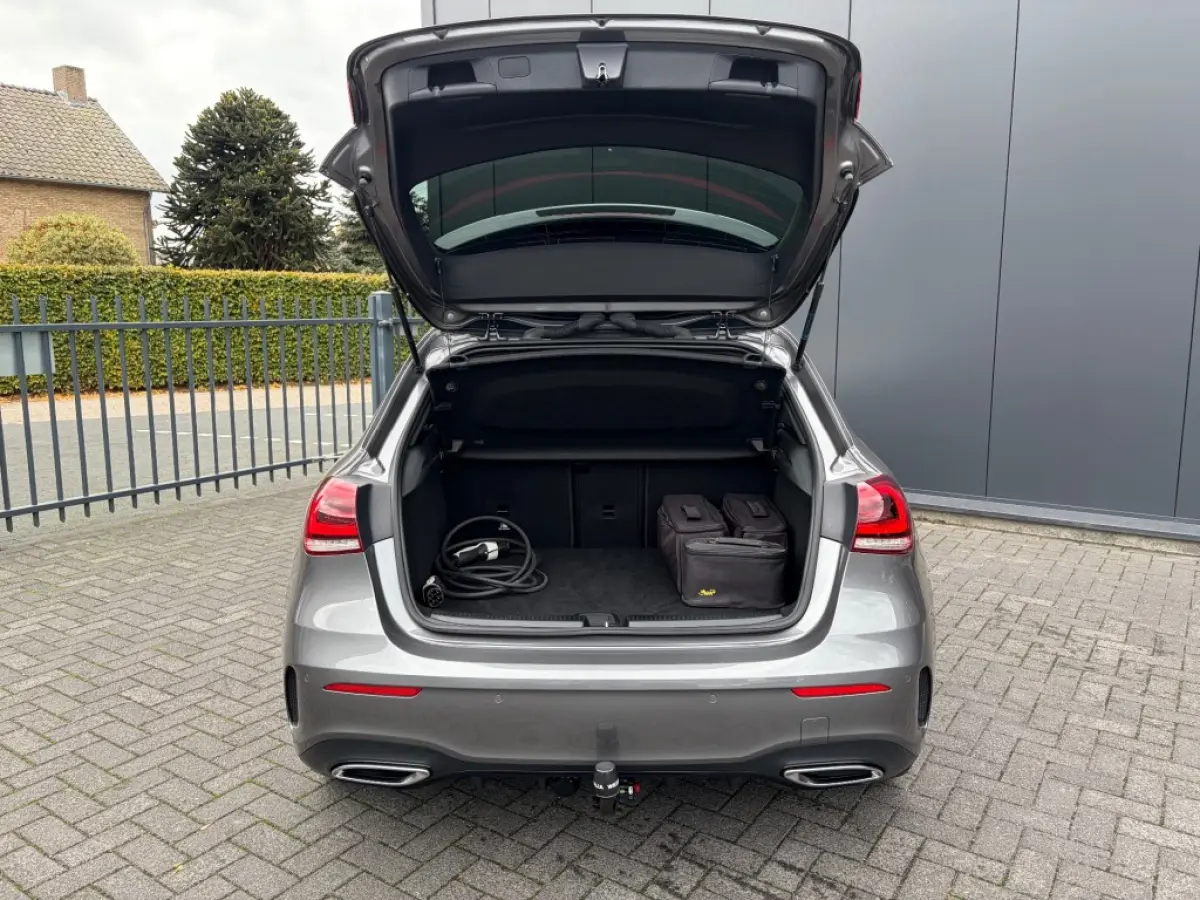 A 250e AMG Night Pano Sfeerlicht Leder Camera MBUX+ Afn.Trekhaak